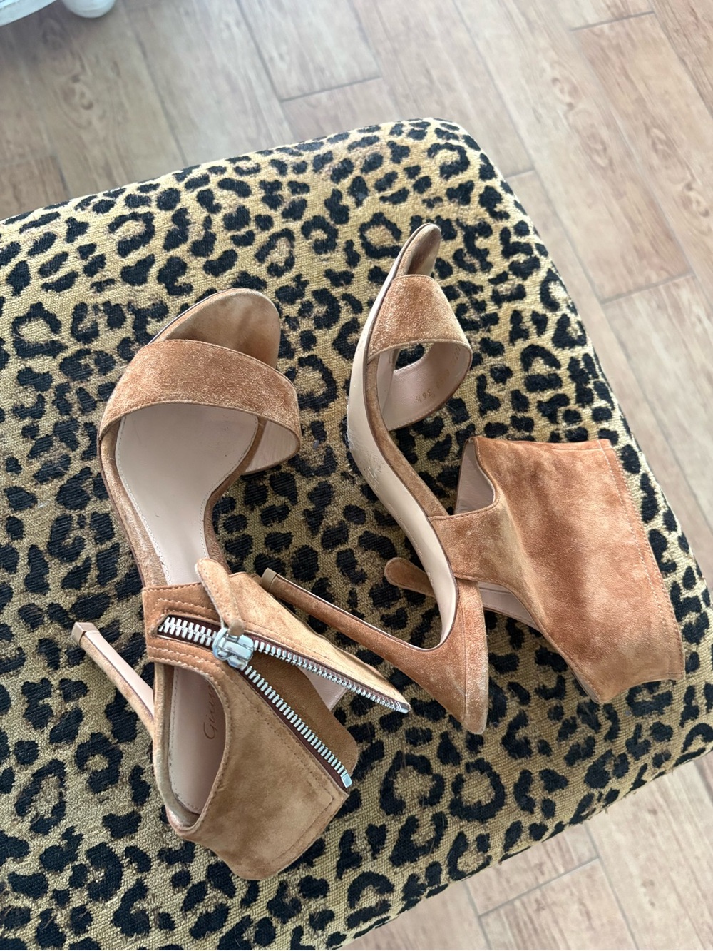 Gianvito Rossi Tan Suede 4 inch Heel Sandals with Zip Accent -6.5 - Picture 9 of 10